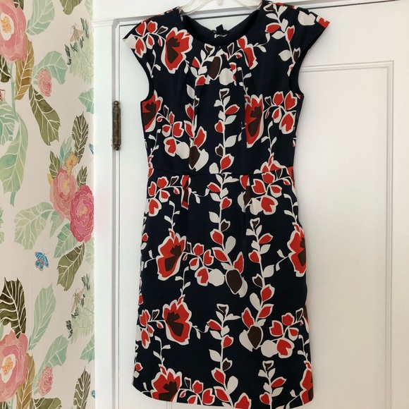 Banana Republic Dresses & Skirts - Banana Republic floral midi dress size 2